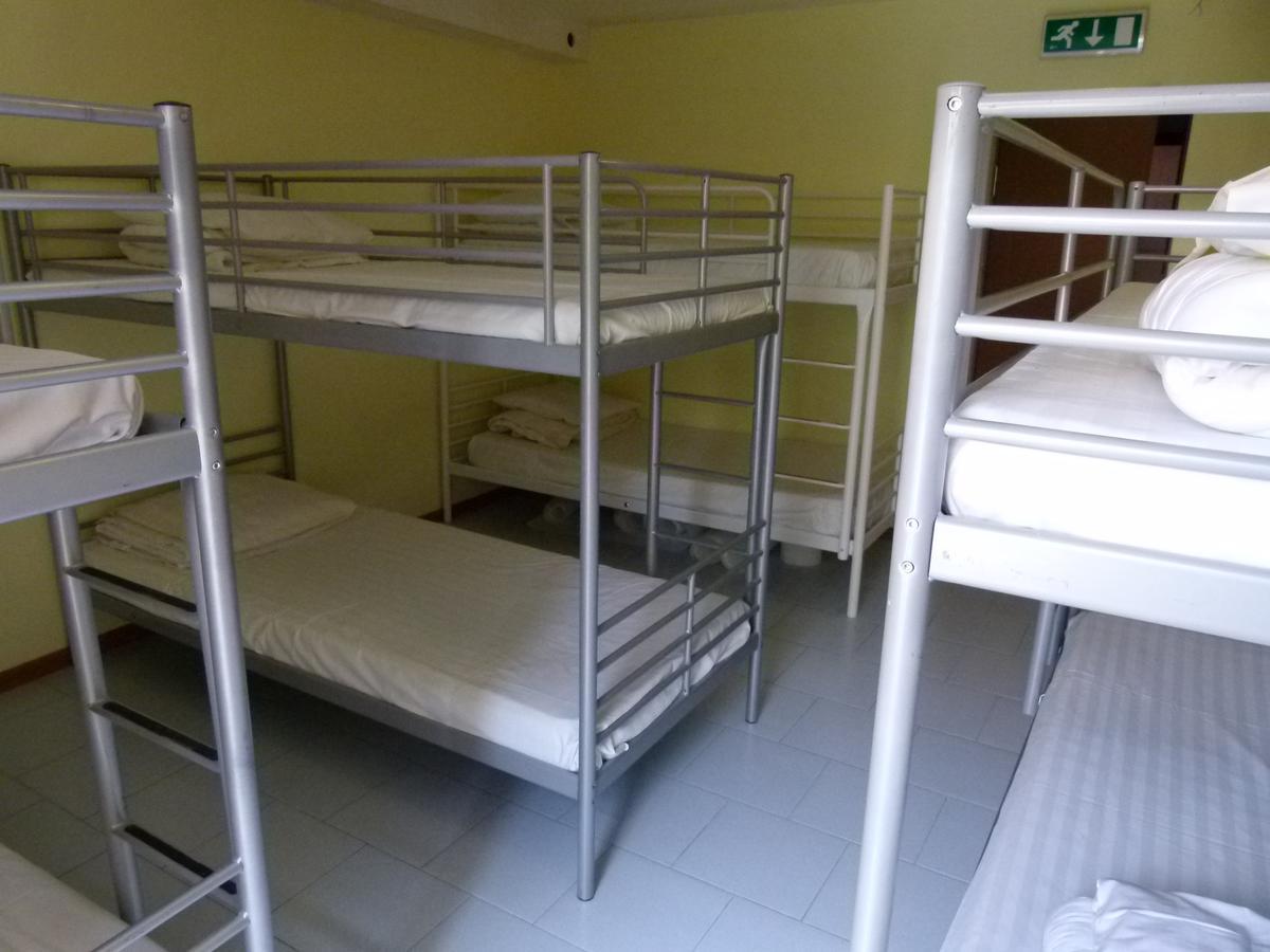 Why Me Eco-Friendly Hostel Tbilisi Eksteriør billede