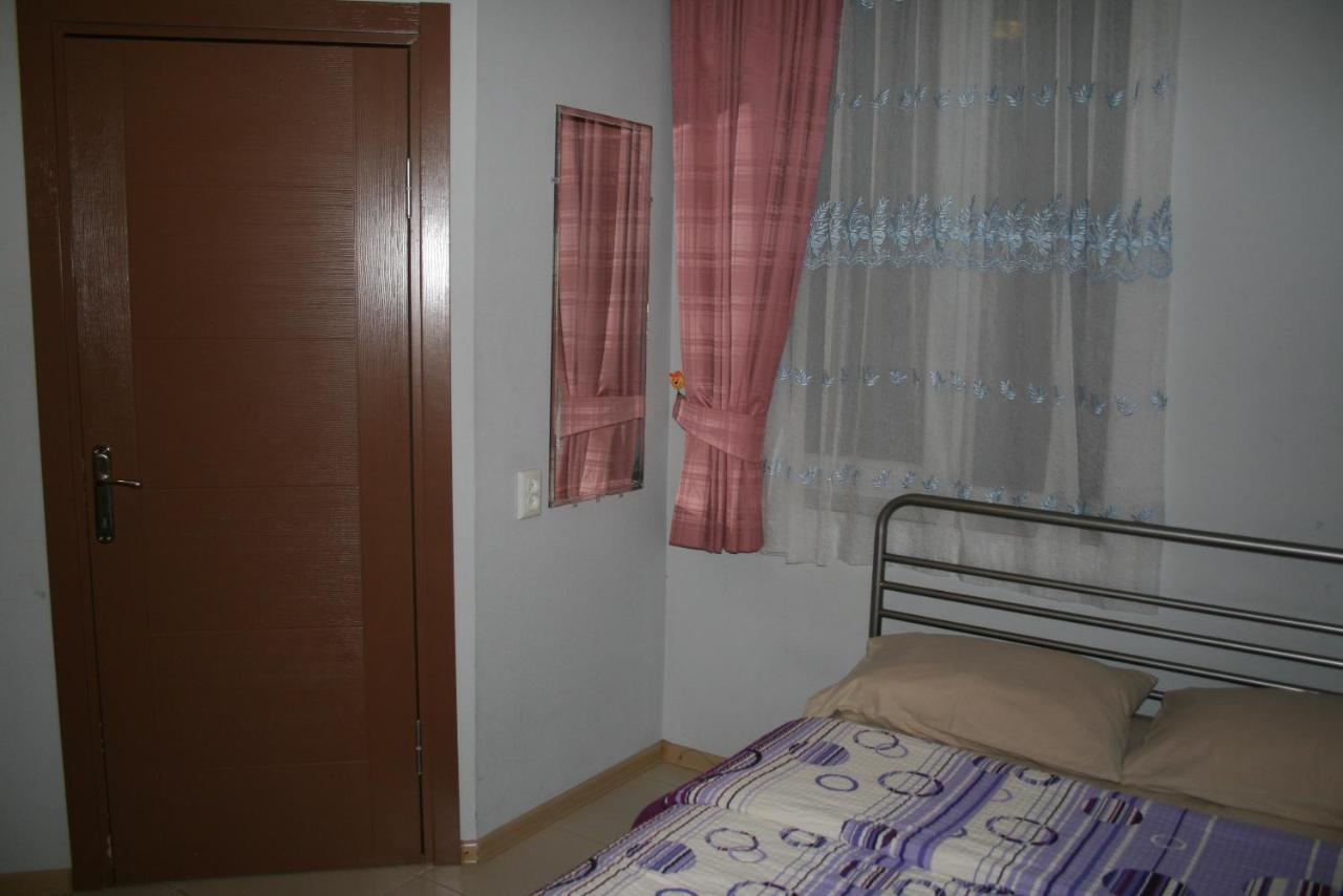 Why Me Eco-Friendly Hostel Tbilisi Eksteriør billede